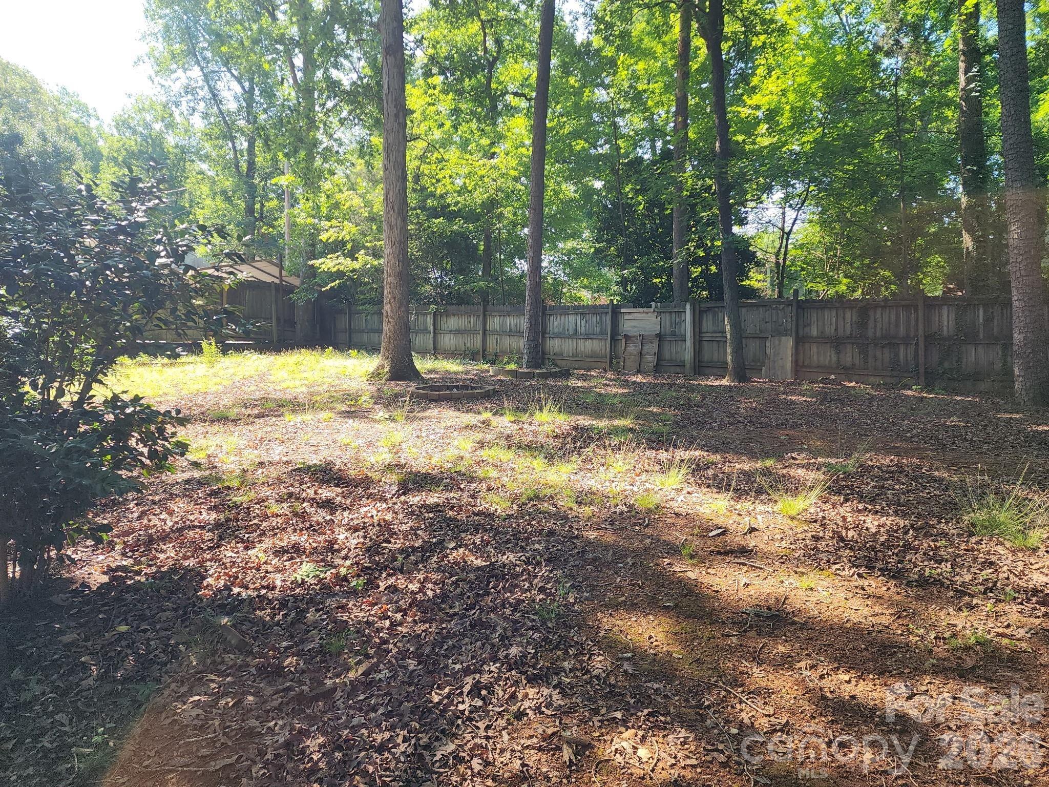 E Oakwood Ave, Albemarle, NC 28001