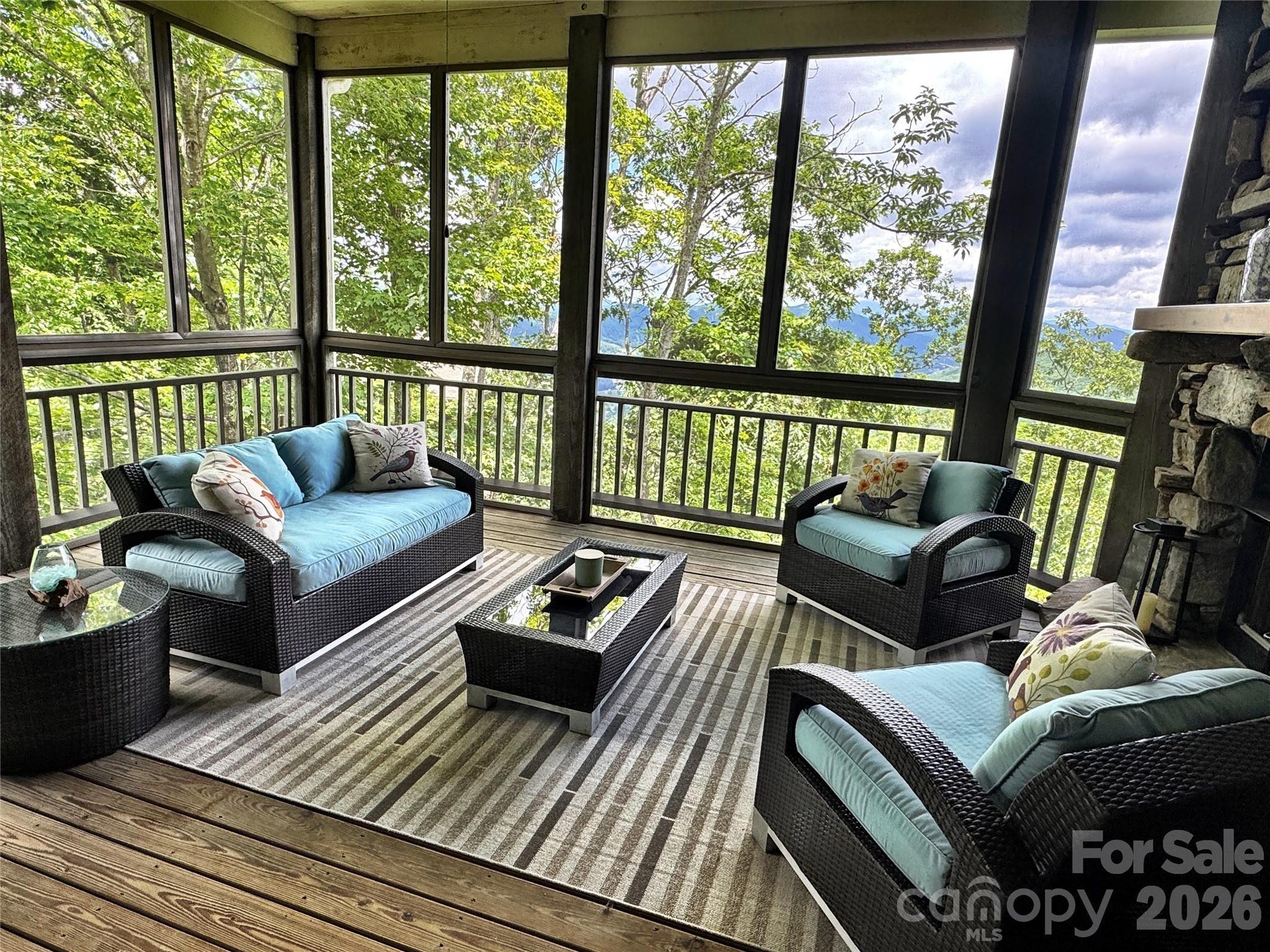 Stoney Falls Loop, Burnsville, NC 28714