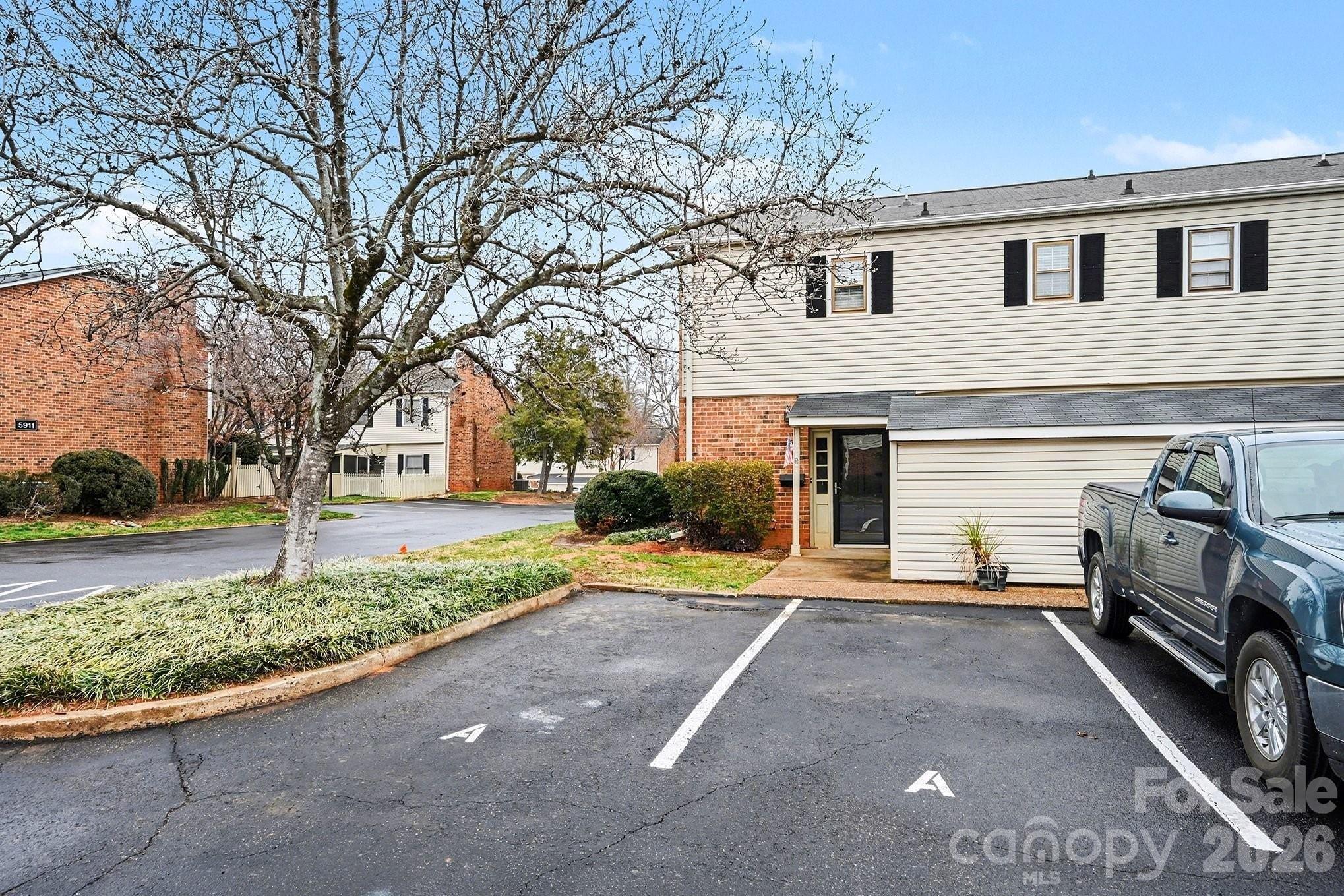 Quail Hollow Rd, Charlotte, NC 28210