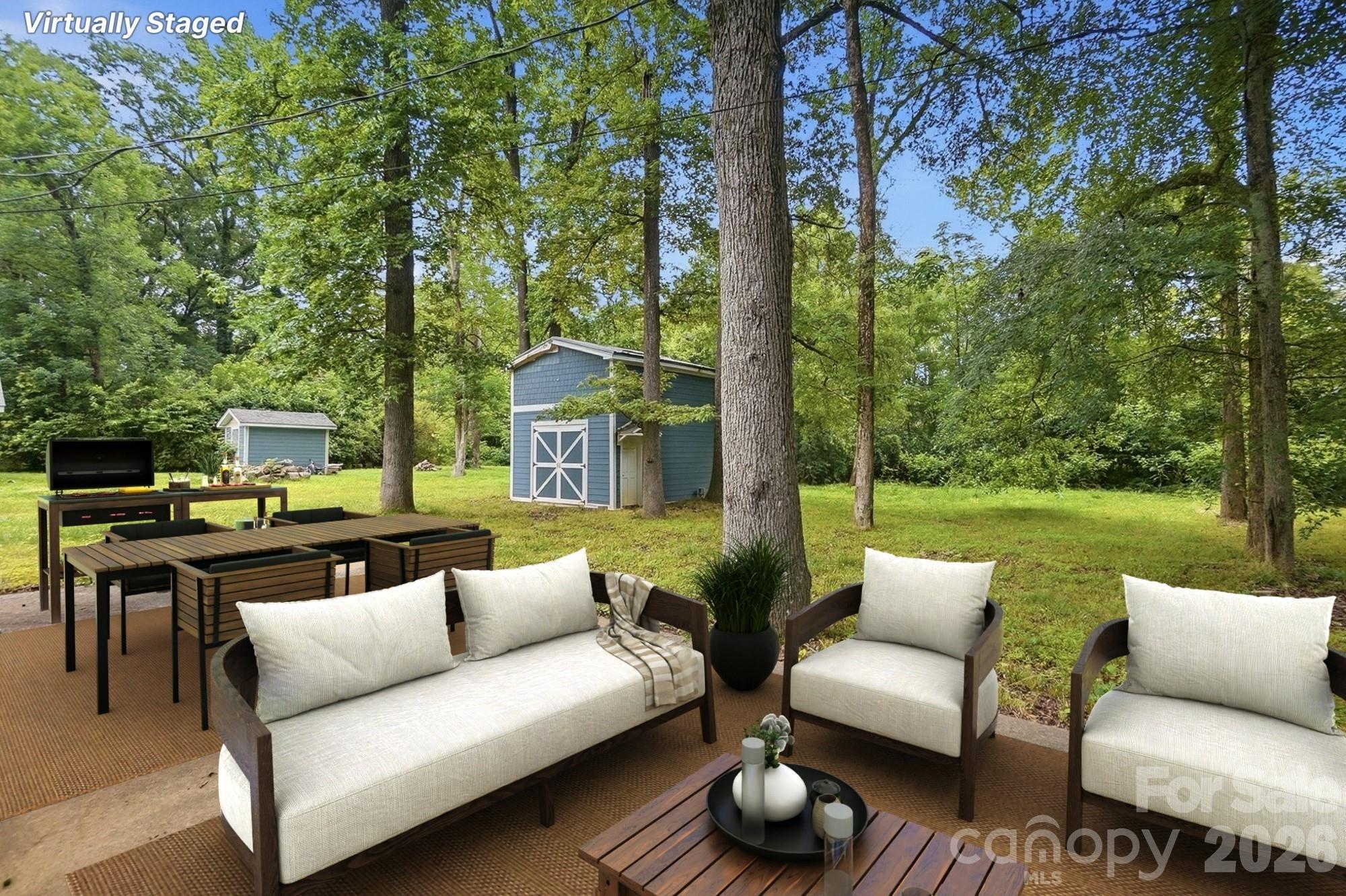 Covecreek Dr, Charlotte, NC 28215
