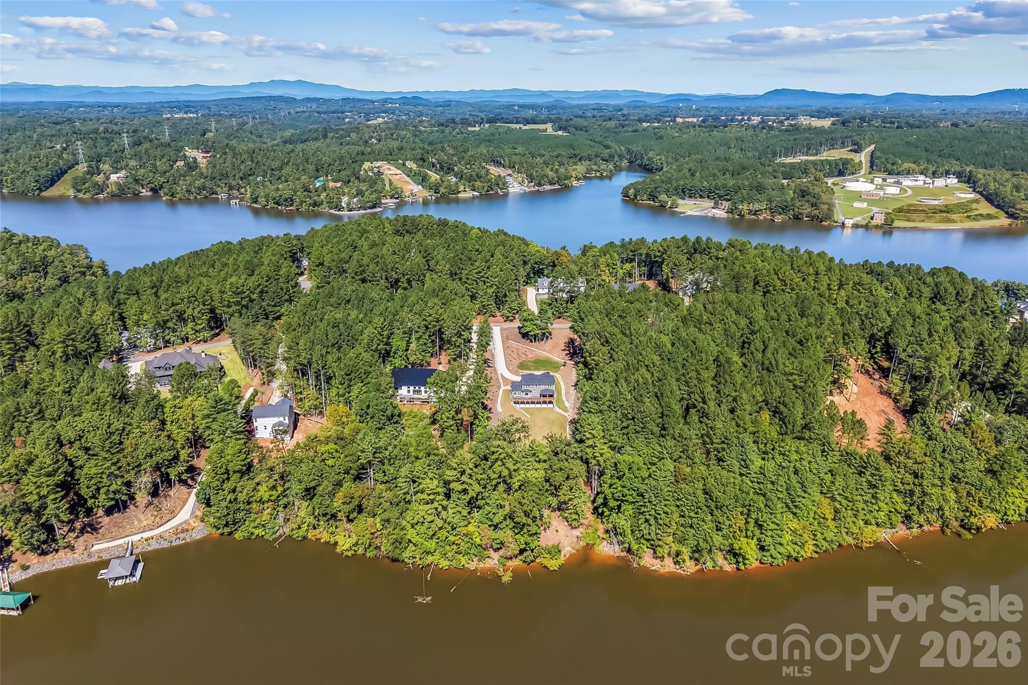 W Paradise Harbor Dr, Connelly Springs, NC 28612