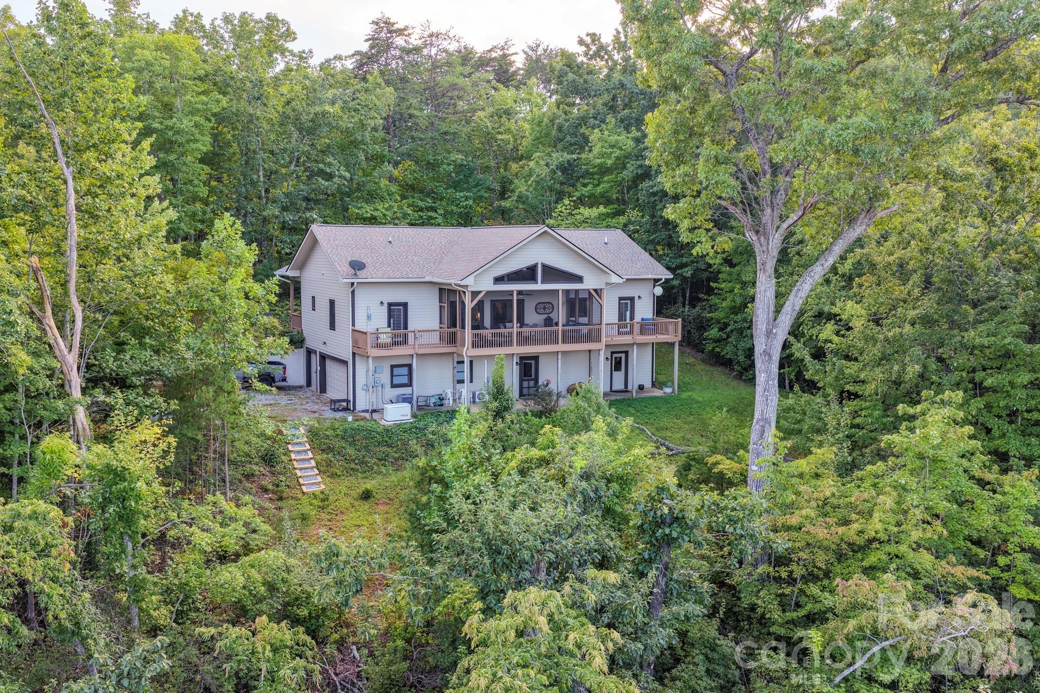 Tanglewood Trl, Lake Lure, NC 28746