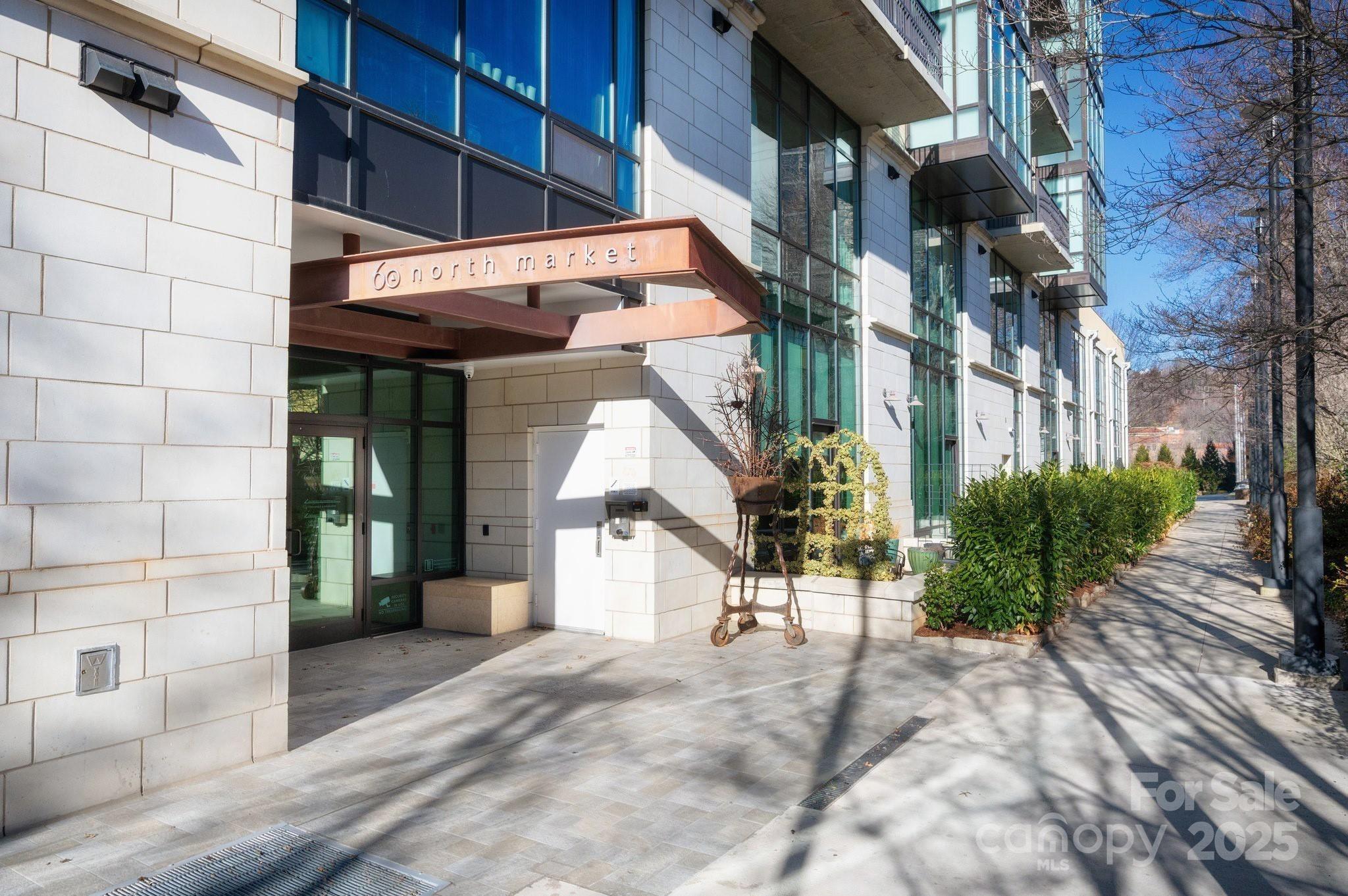N Market St, Asheville, NC 28801