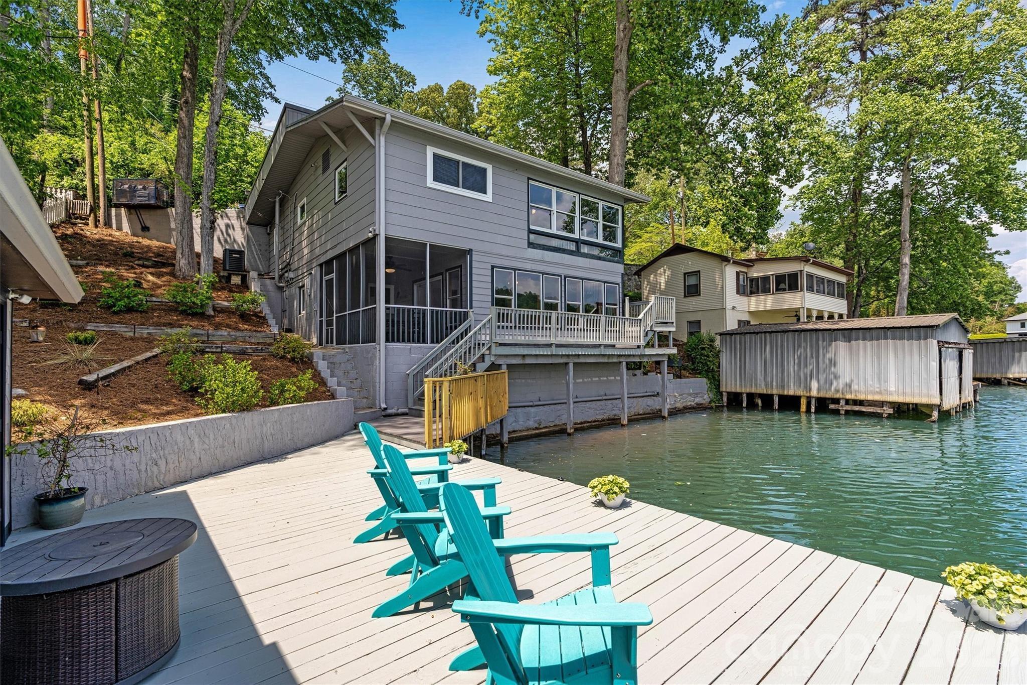 Charlotte Dr, Lake Lure, NC 28746