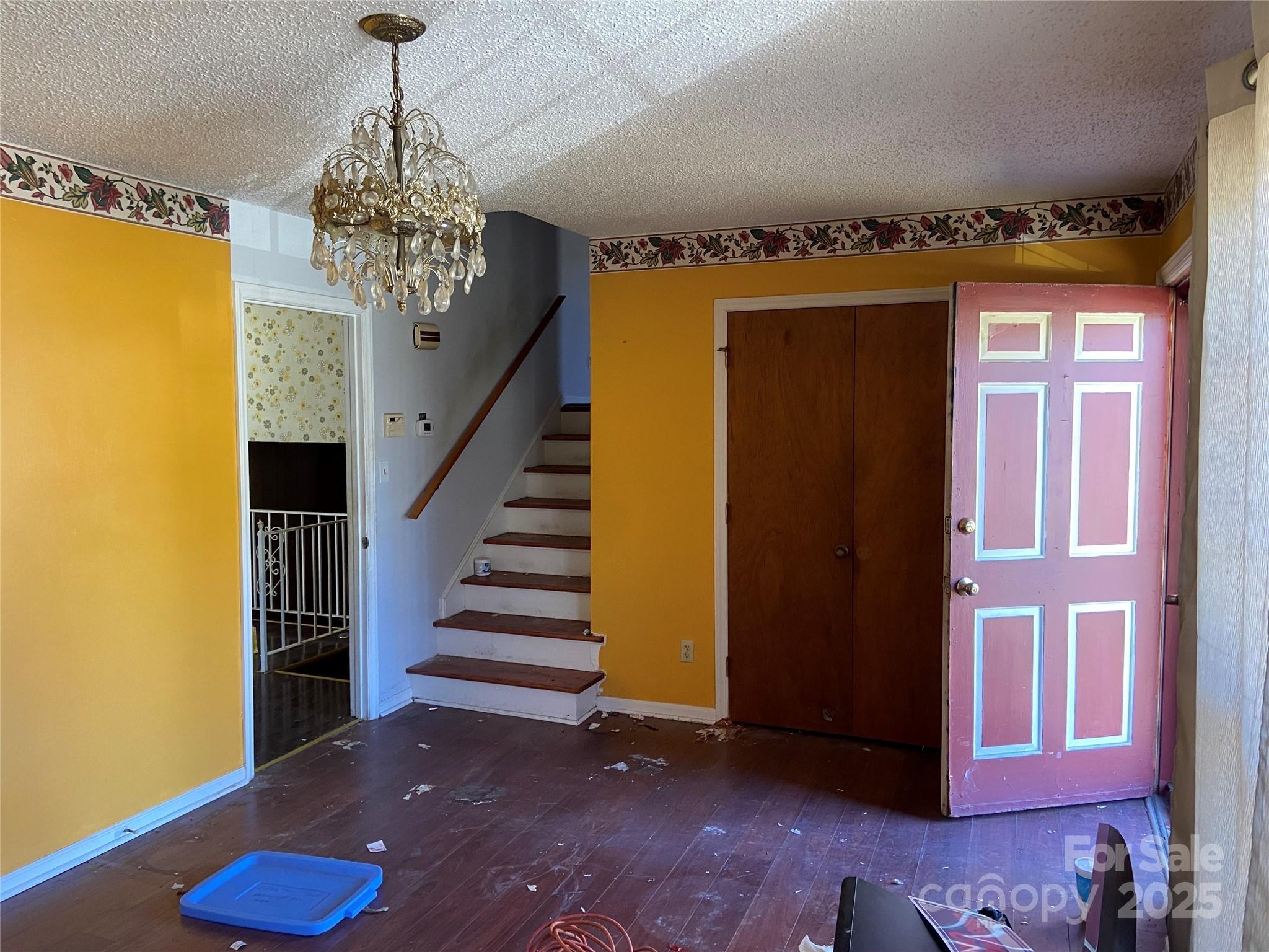 Red Roan Pl, Charlotte, NC 28215