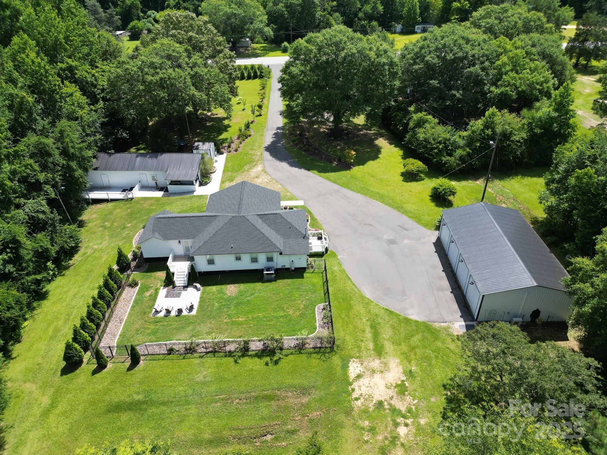 Echo Valley Dr, Great Falls, SC 29055