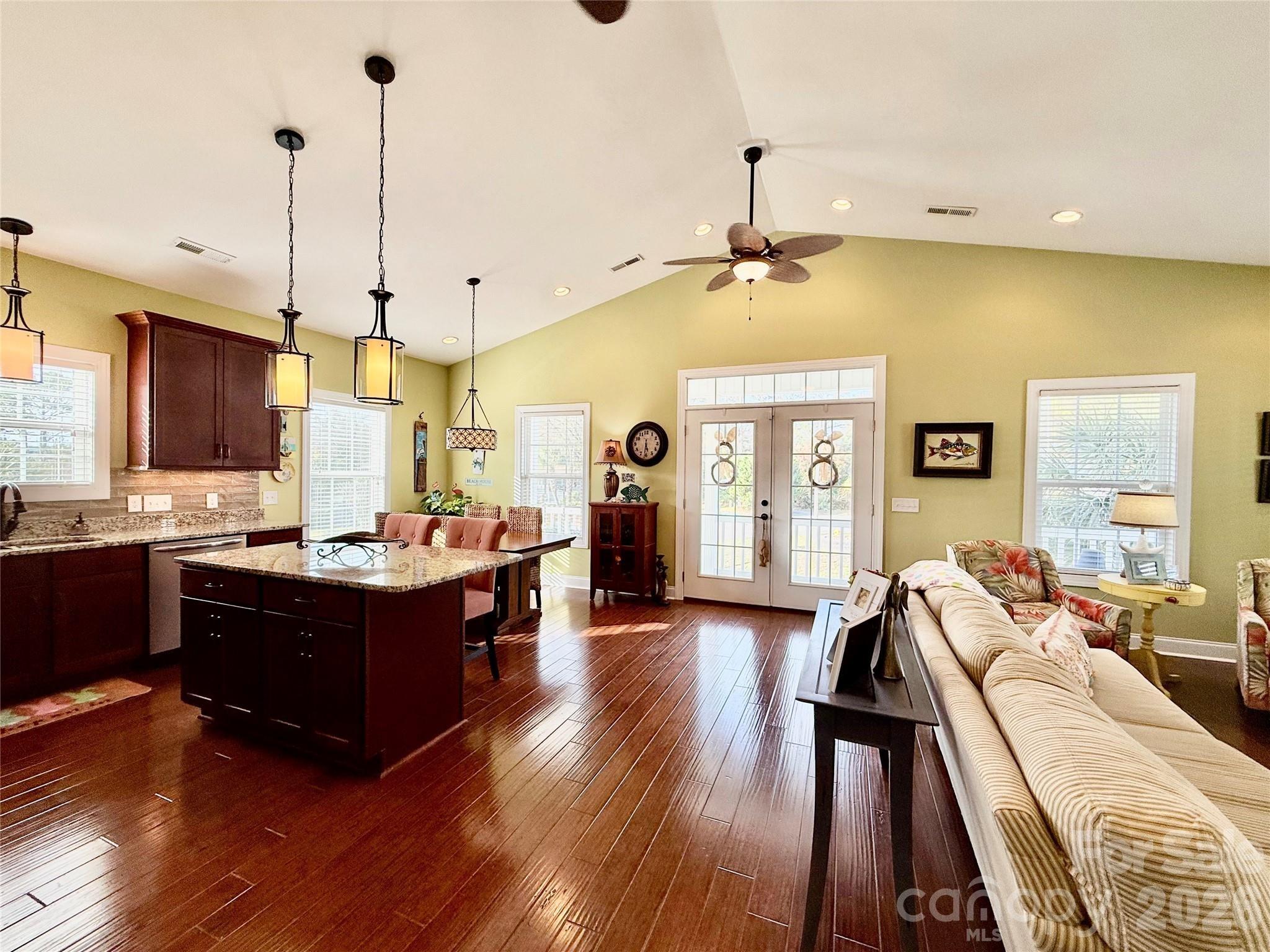 Olde Kings Hwy, North Myrtle Beach, SC 29582
