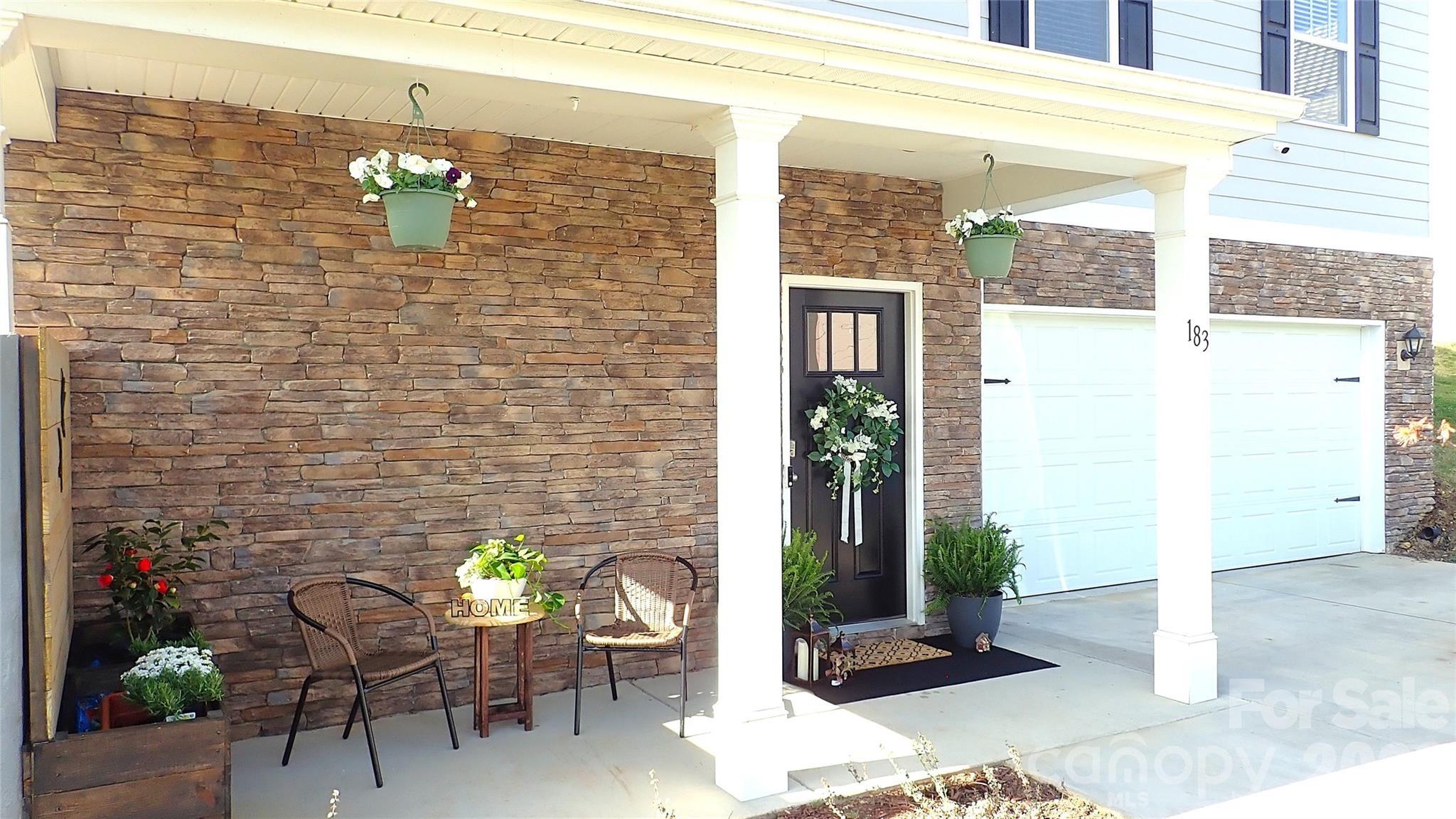 Marathon Ln, Candler, NC 28715