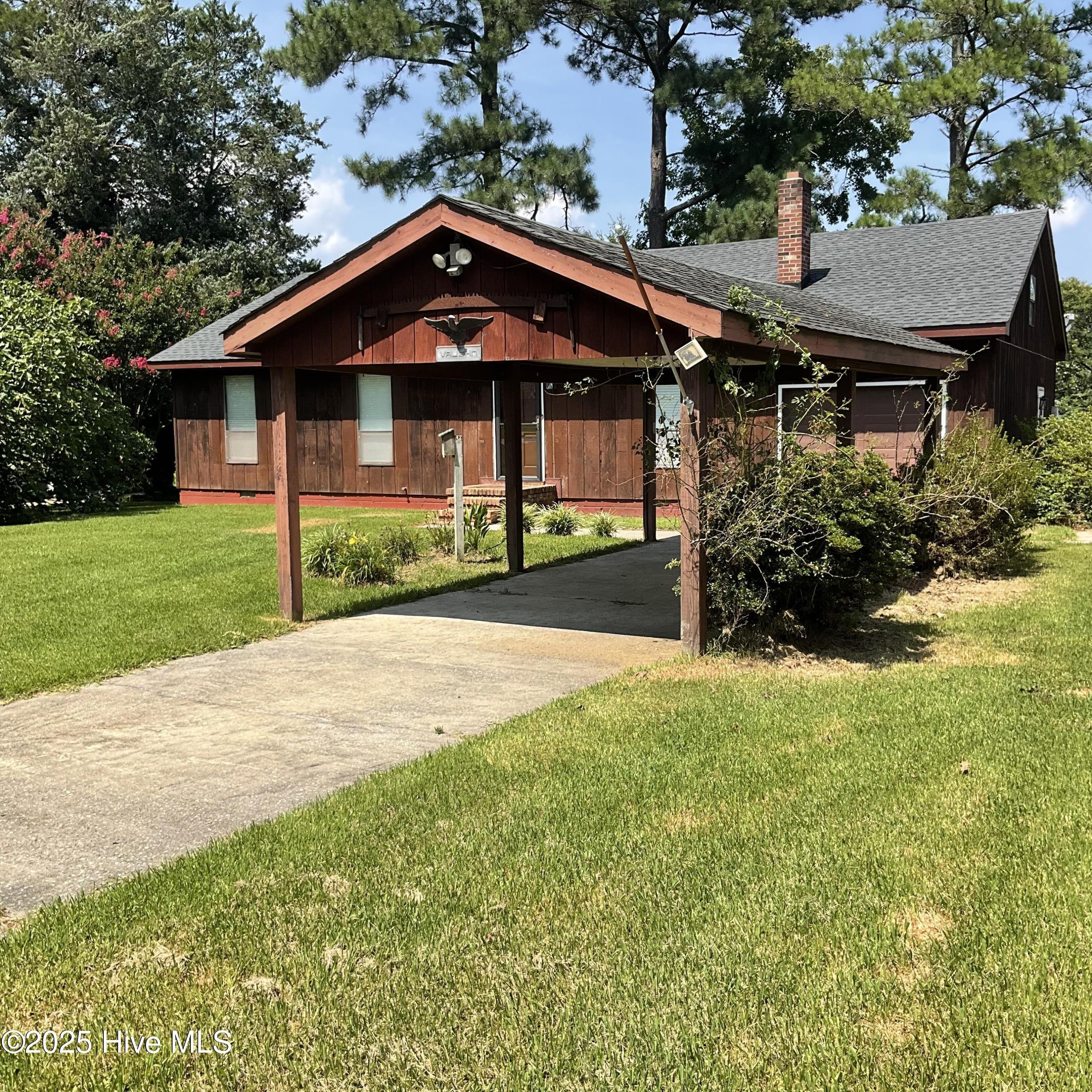 Porpoise St, Moyock, NC 27958
