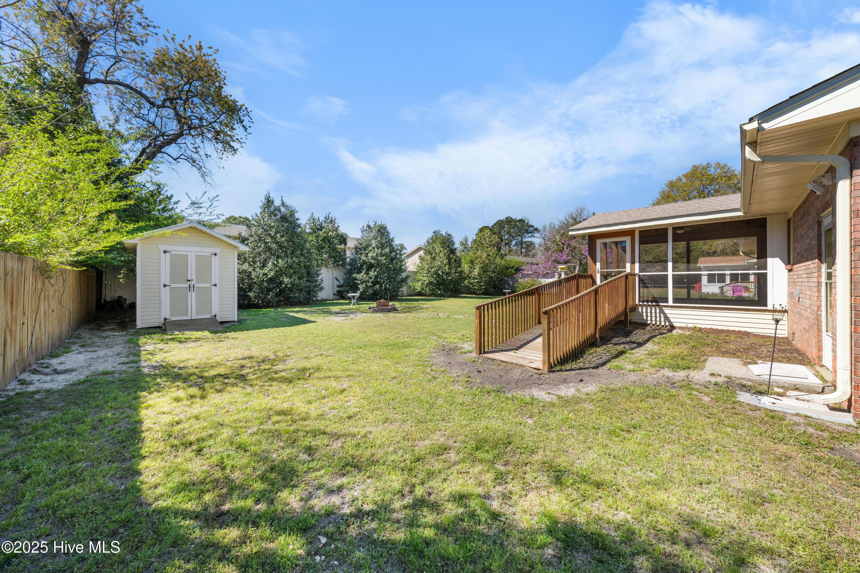 Lockwood Dr, Wilmington, NC 28405