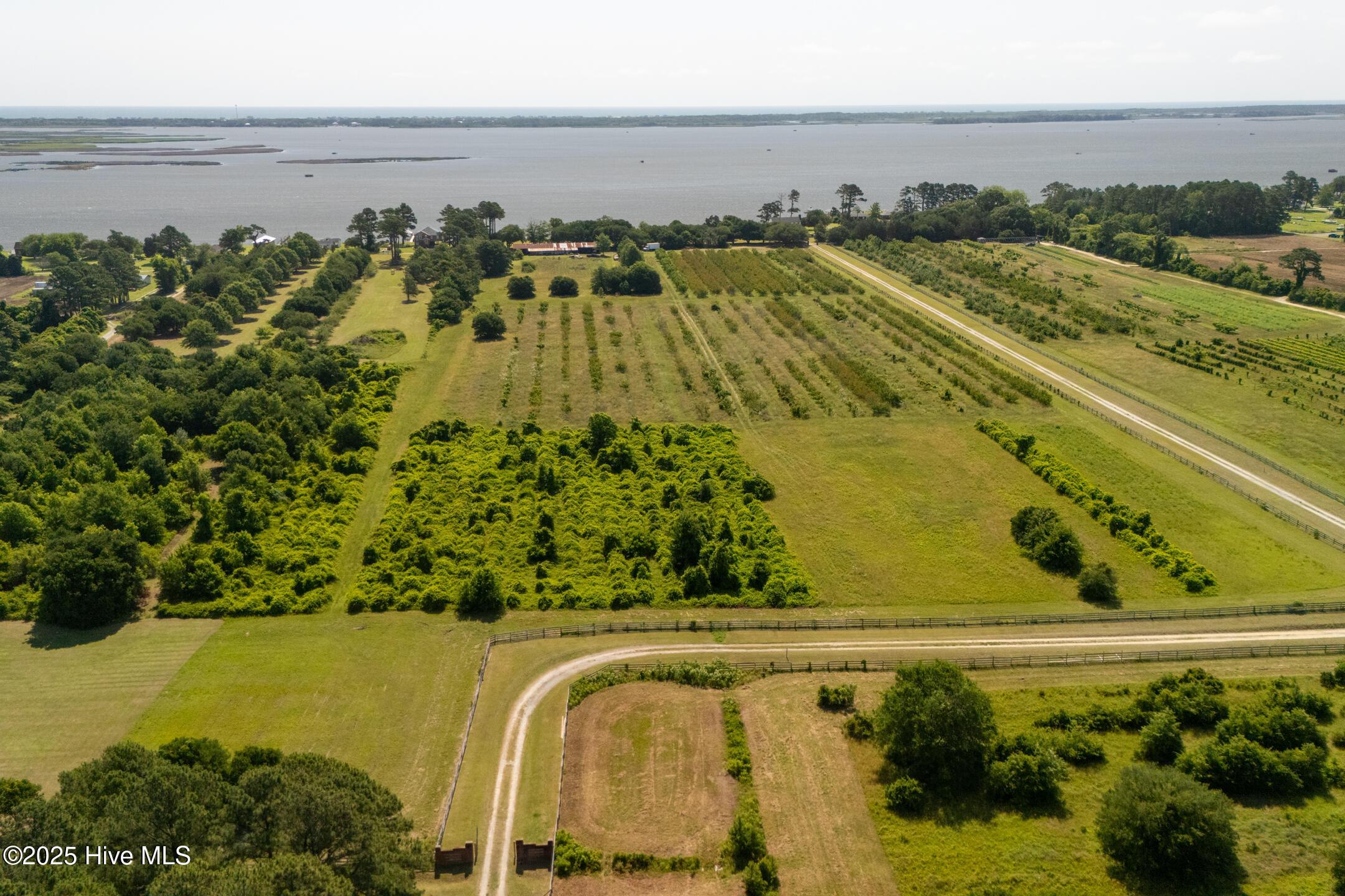 Martin Farm Ln, Knotts Island, NC 27950