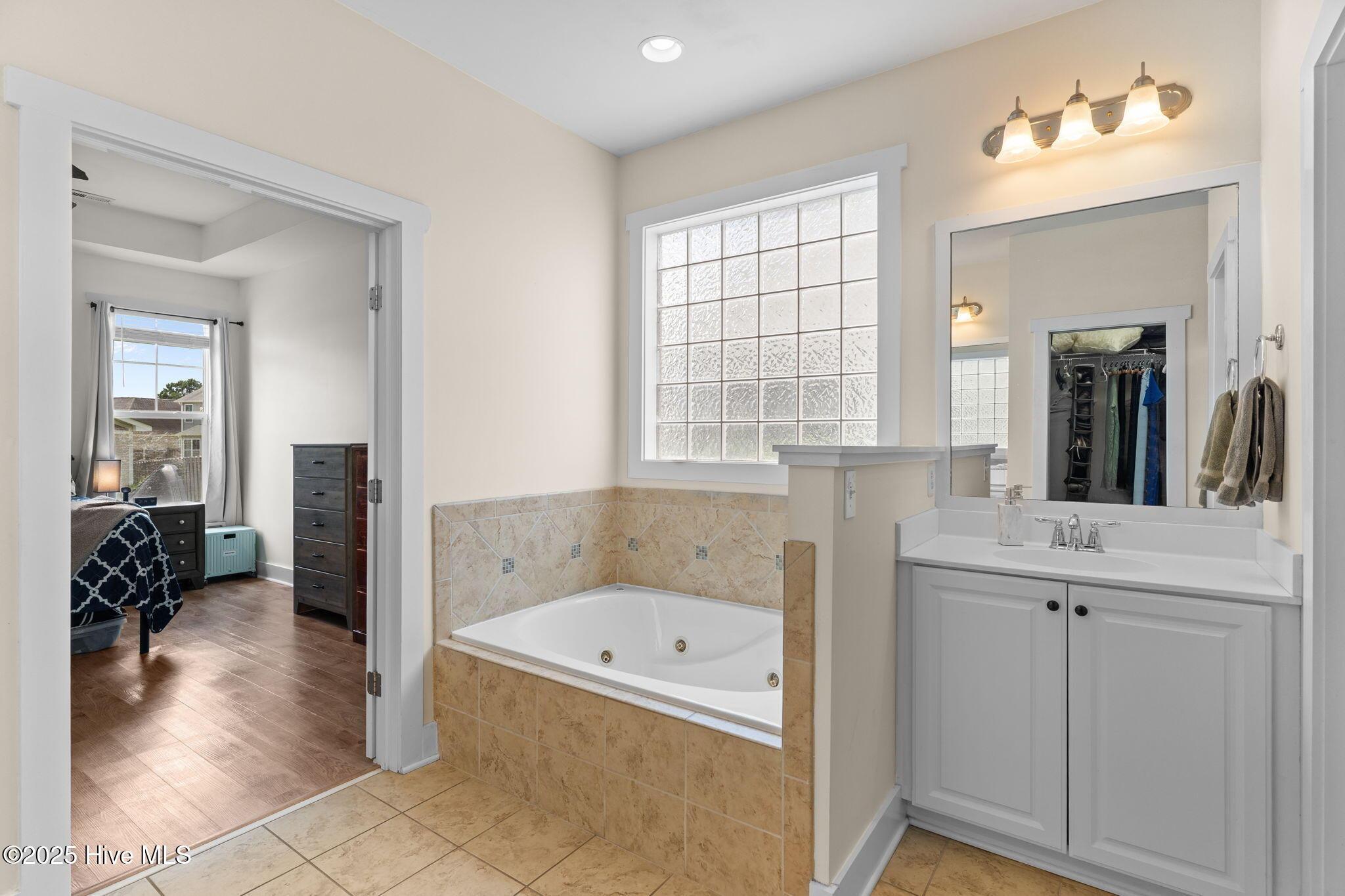 Ontario Rd, Wilmington, NC 28412