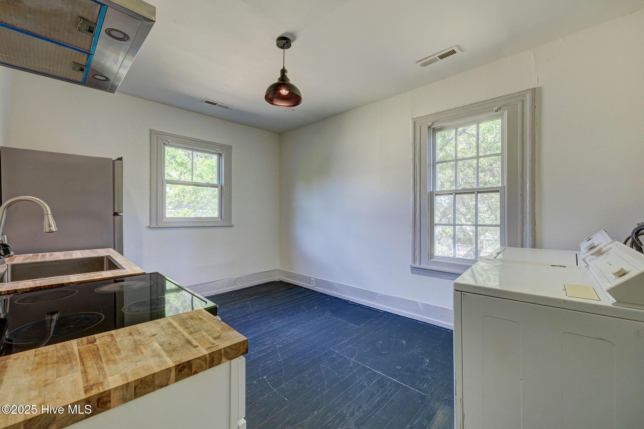 Wright St, Wilmington, NC 28401