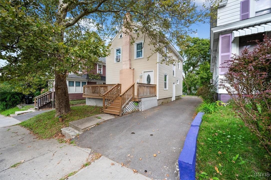 Westmoreland Ave, Syracuse, NY 13210