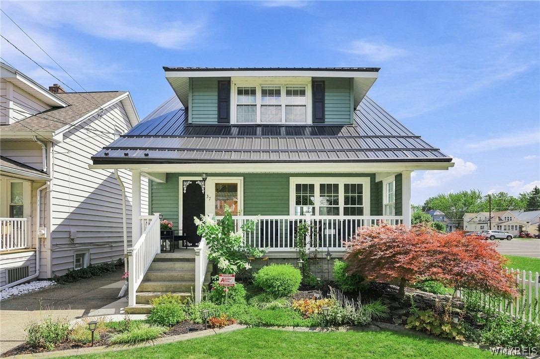 Strathmore Ave, Buffalo, NY 14220