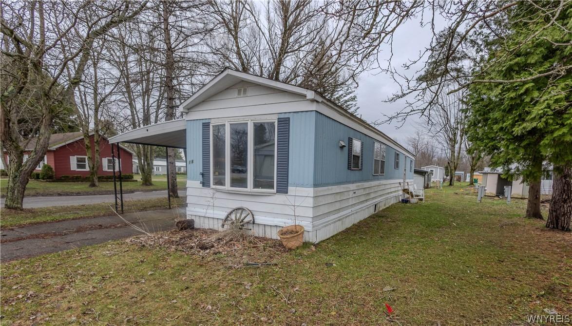 Quarry Hill Est, Akron, NY 14001