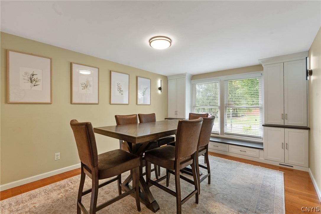 Balsamwood Ln, Liverpool, NY 13090