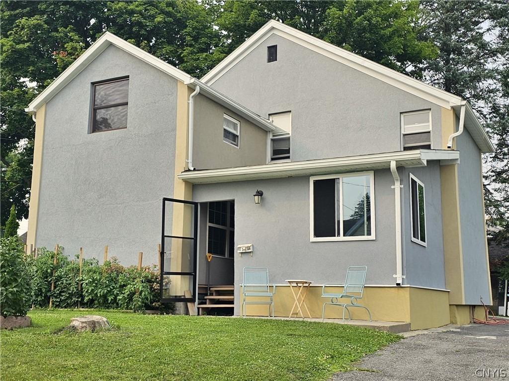 Oak St, Utica, NY 13502