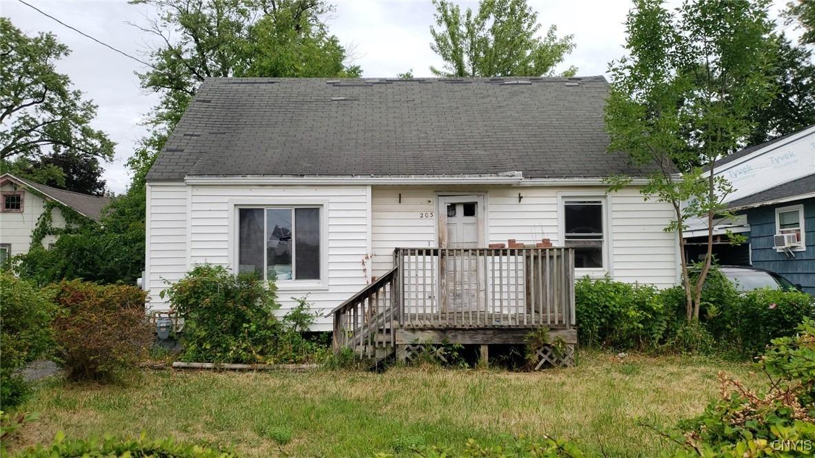 Brookline Rd, Syracuse, NY 13208