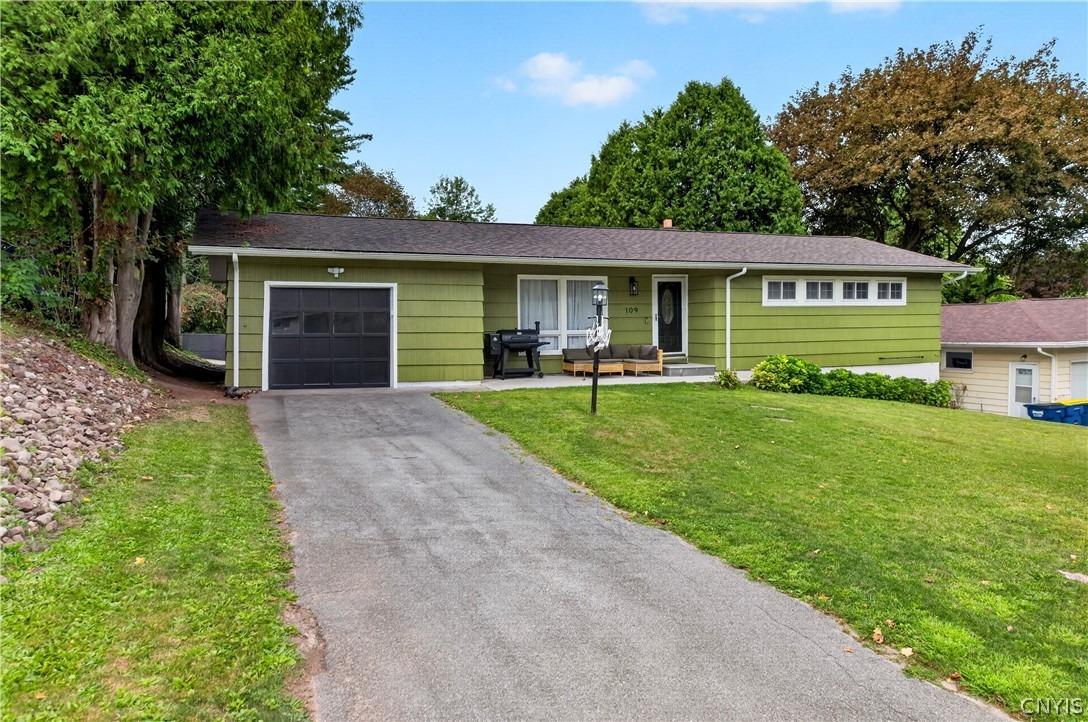 Camillus Park Dr, Camillus, NY 13031
