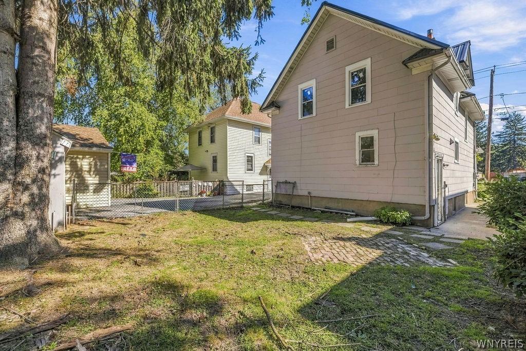 Zimmerman St, North Tonawanda, NY 14120
