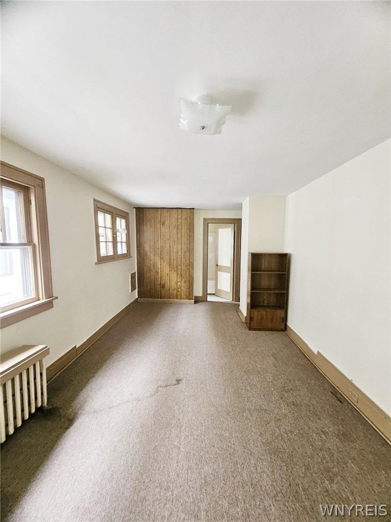 Wakefield Ave, Buffalo, NY 14214