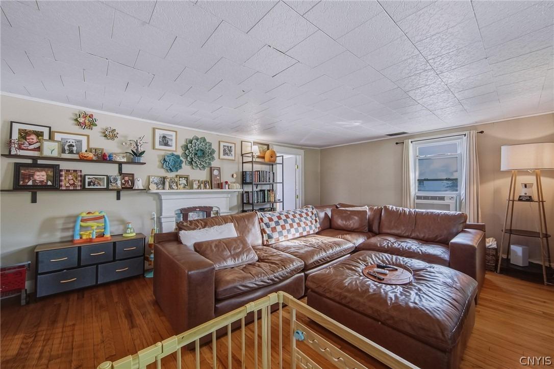 Tamarack St, Liverpool, NY 13088