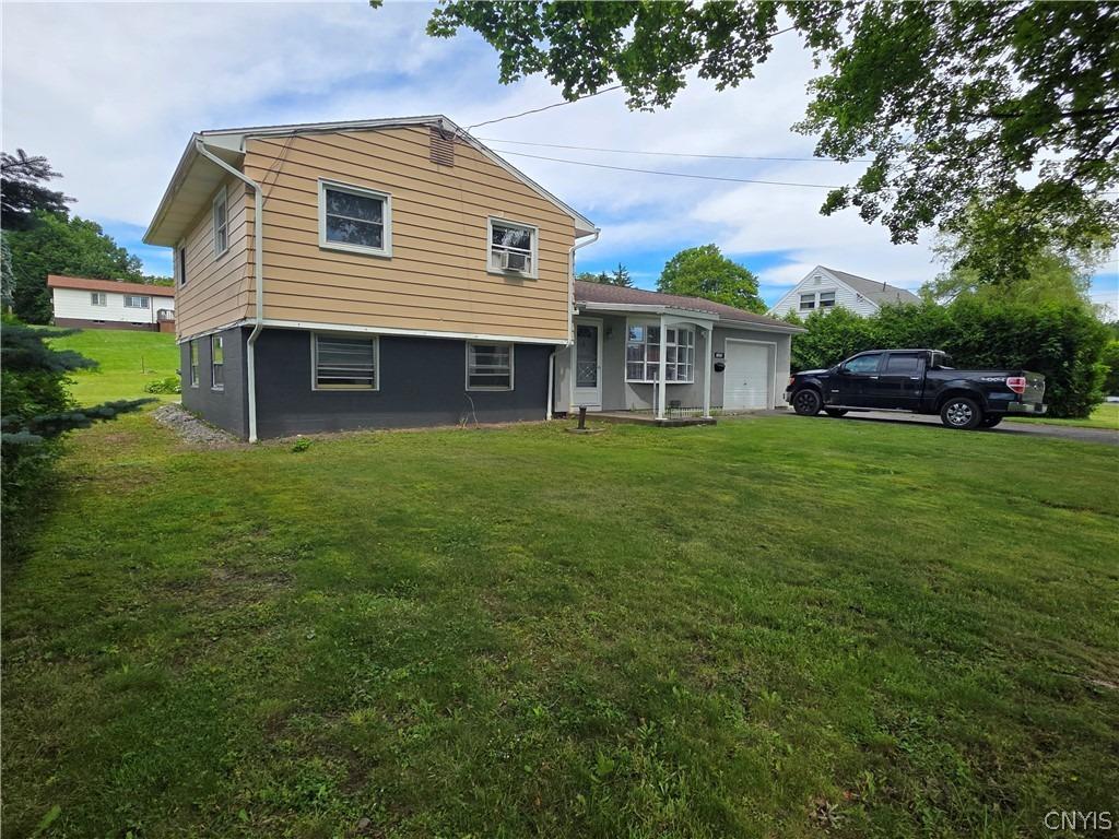 Fairwood Dr, Utica, NY 13502