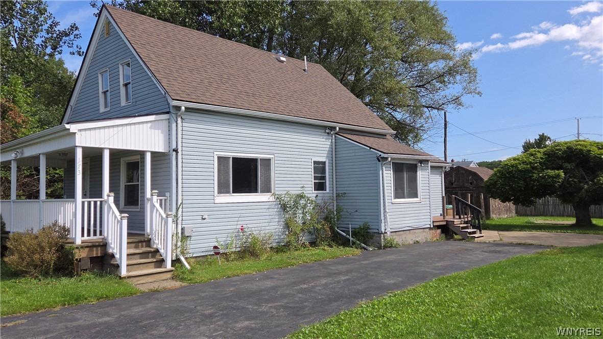 Girard Ave, Cheektowaga, NY 14227