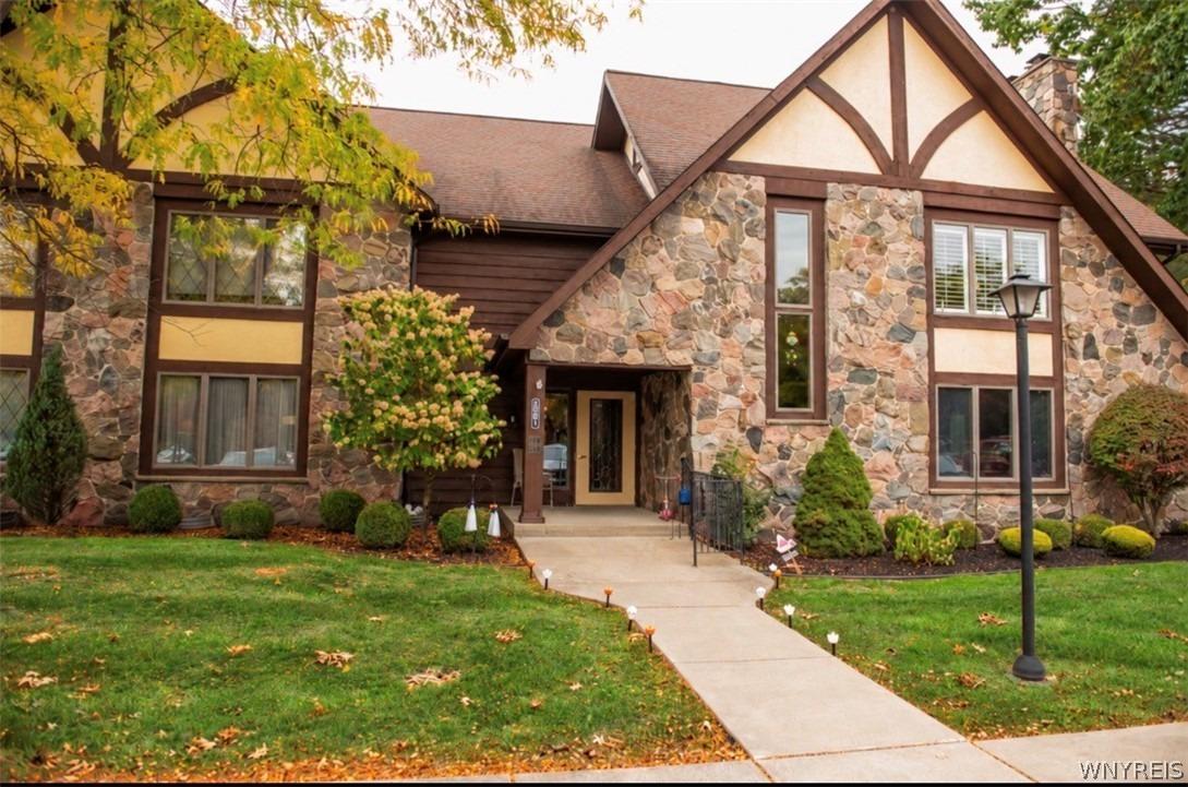 Chestnut Ridge Rd, Orchard Park, NY 14127