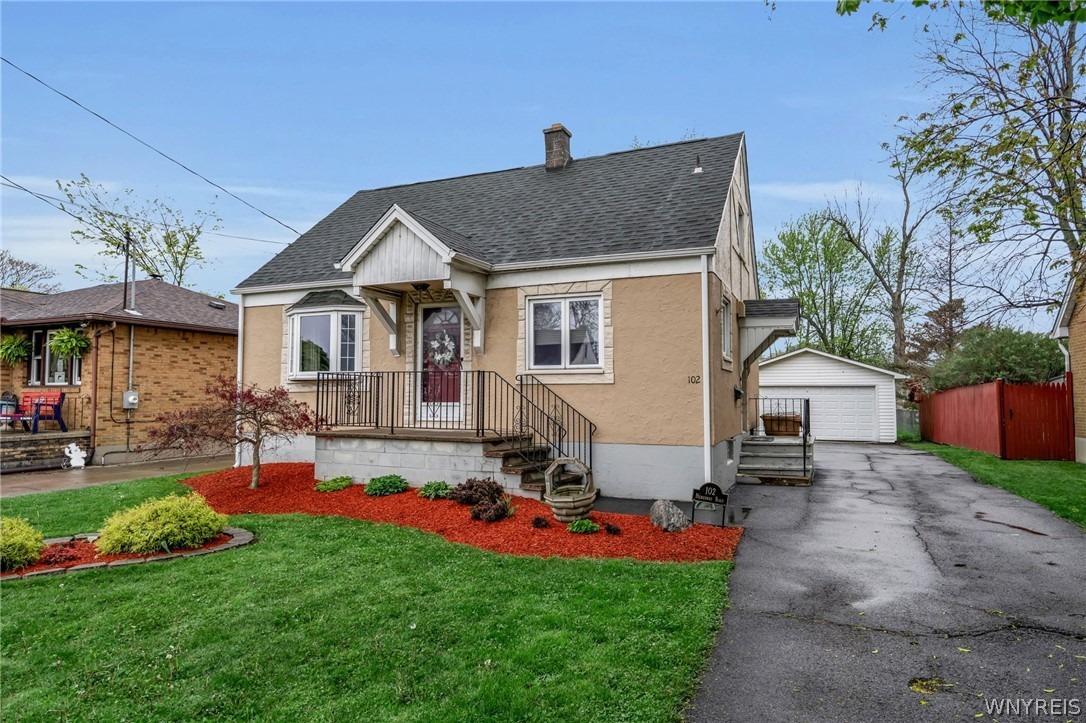 Hemenway Rd, Buffalo, NY 14225