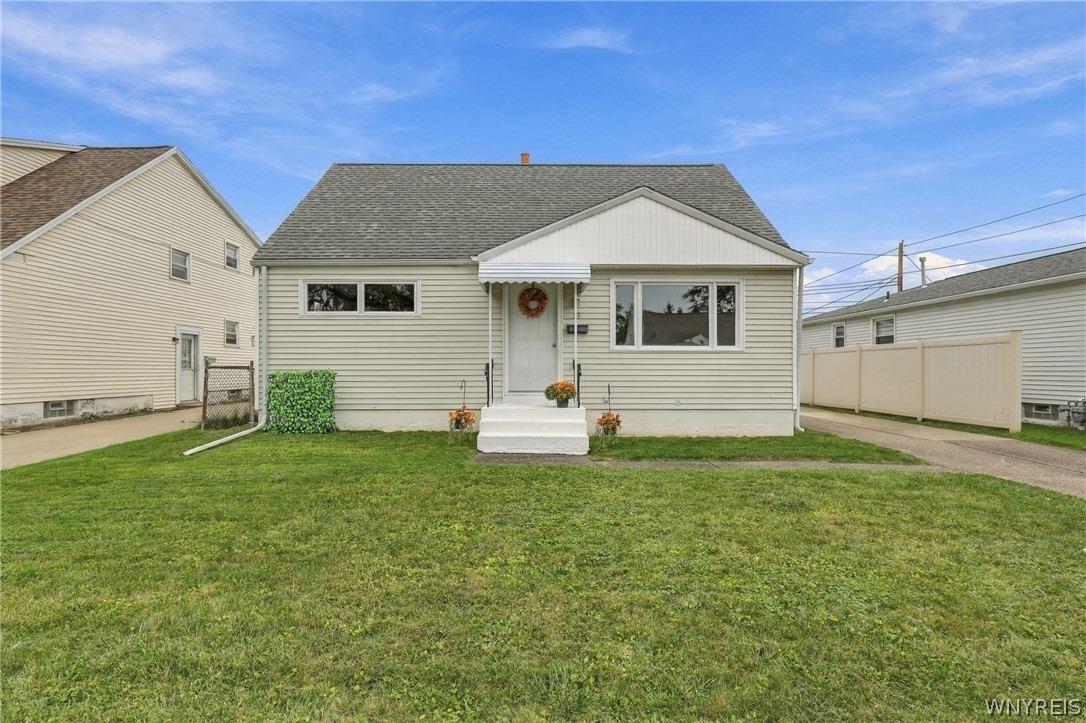 Wallace Ave, Cheektowaga, NY 14227