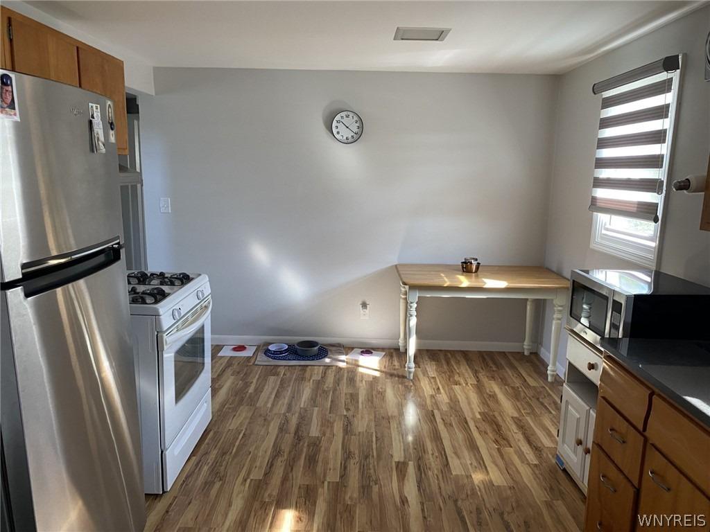 Claude Dr, Buffalo, NY 14206
