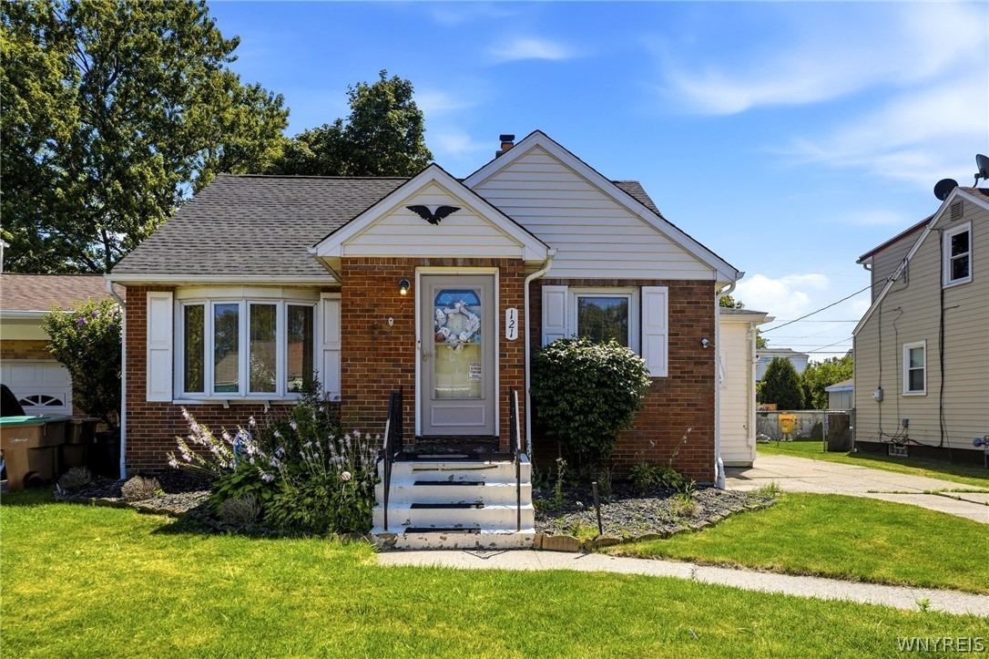 Vegola Ave, Buffalo, NY 14225