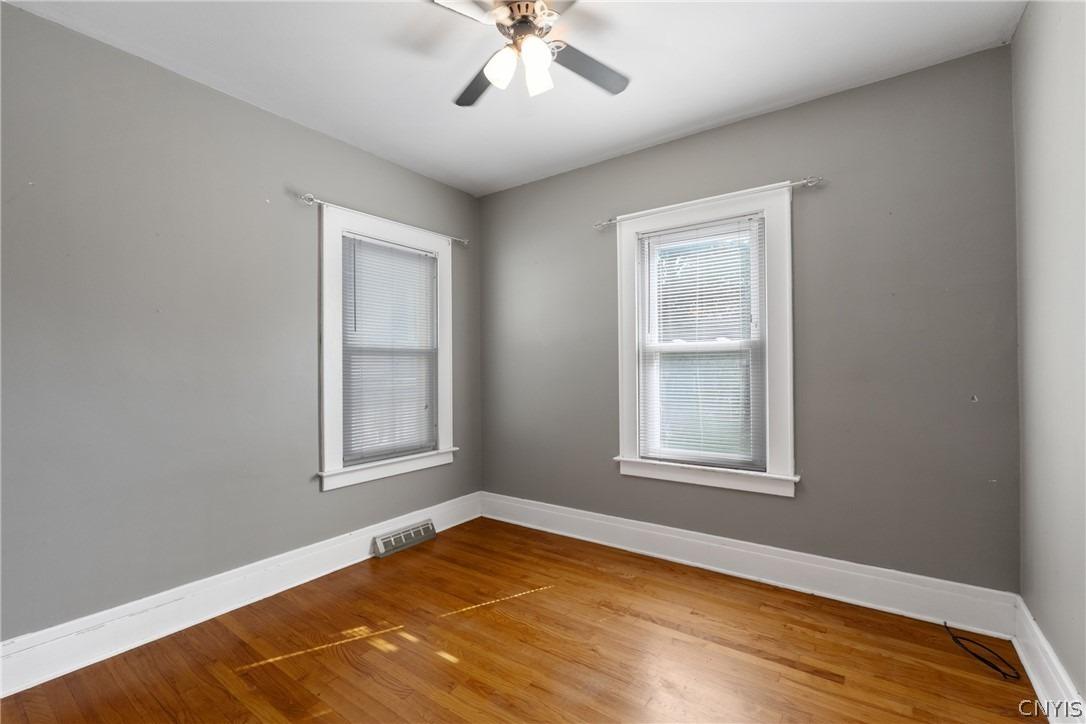 Dale St, Syracuse, NY 13208