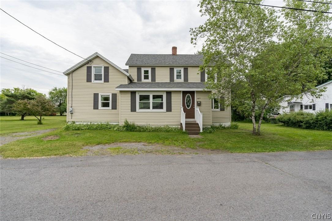Dorsey St, Watertown, NY 13601