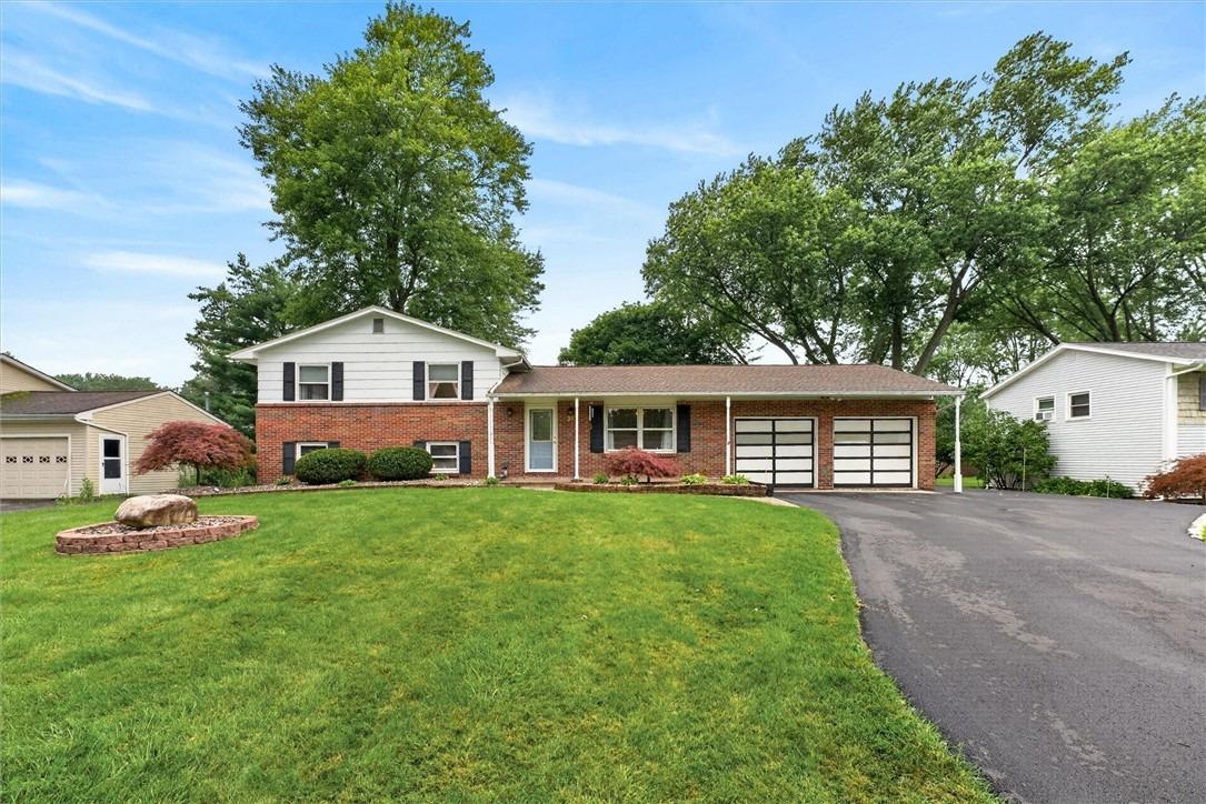 W Canon Dr, Rochester, NY 14624