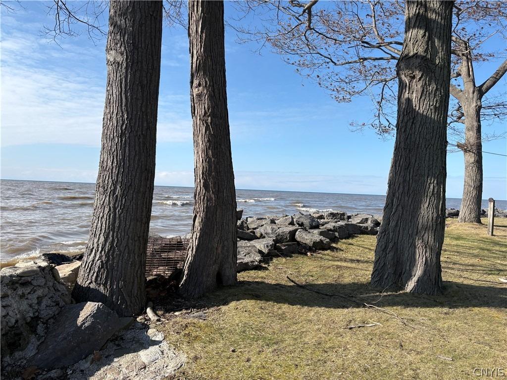 Joe Fultz Blvd, Oswego, NY 13126