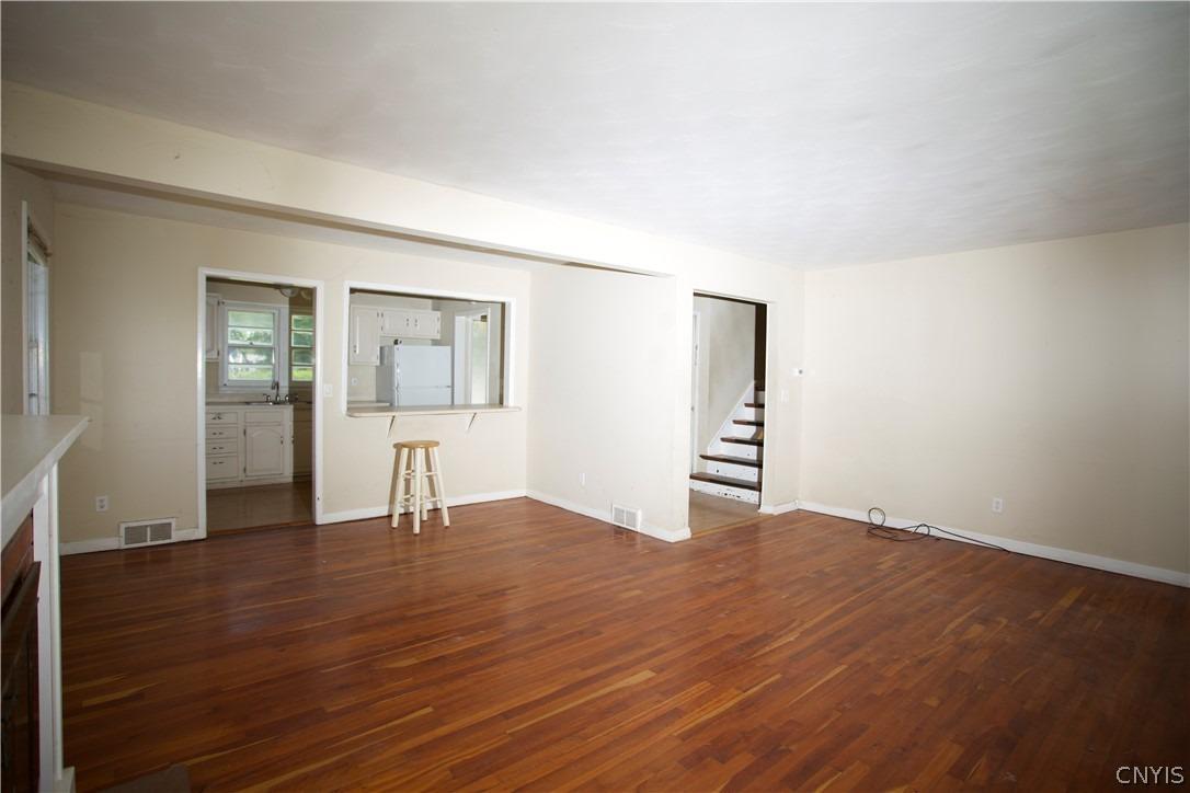 Pembrook Dr, Fayetteville, NY 13066