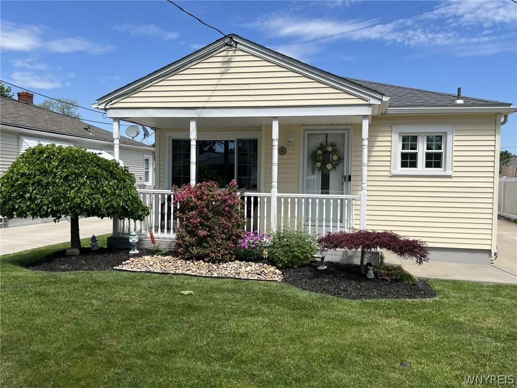 78th St, Niagara Falls, NY 14304