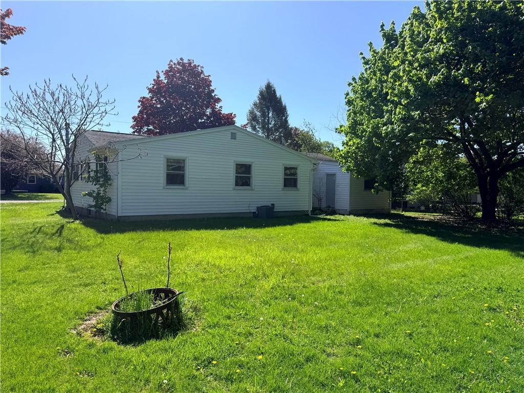 Gannett Rd, Farmington, NY 14425