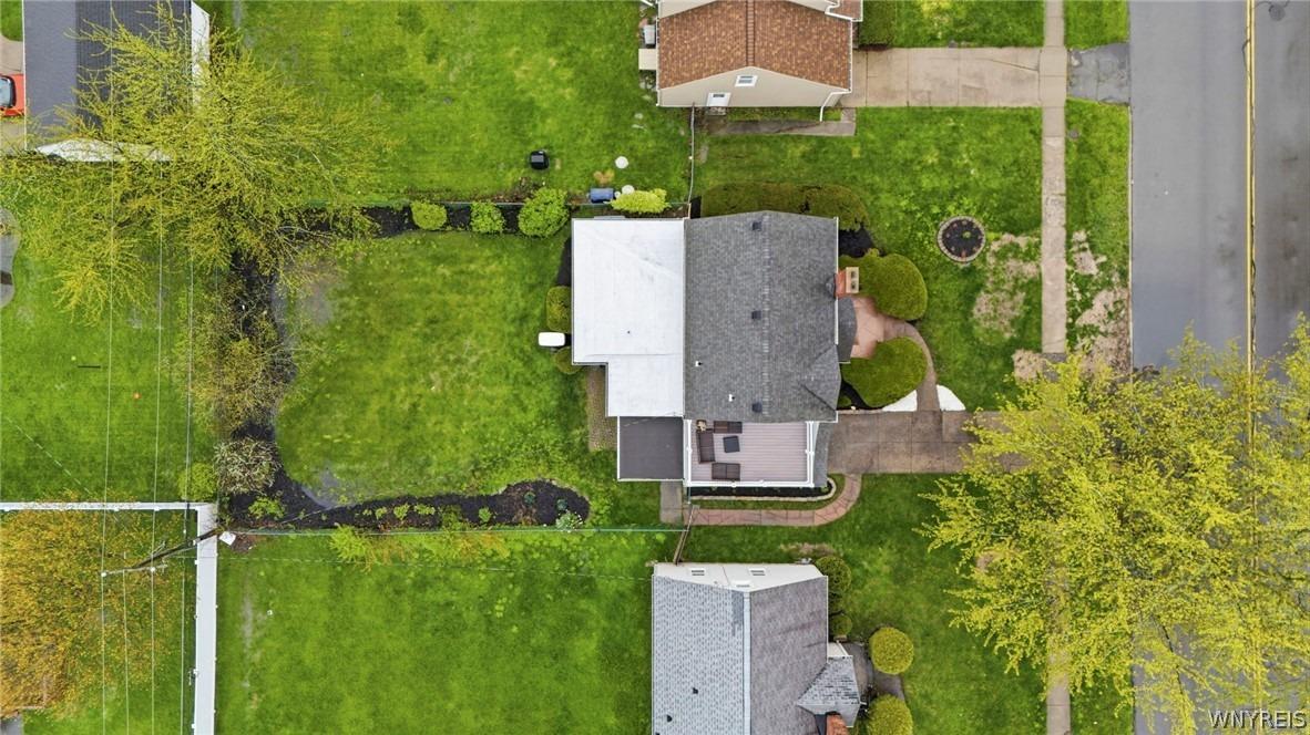 Cleveland Dr, Buffalo, NY 14215