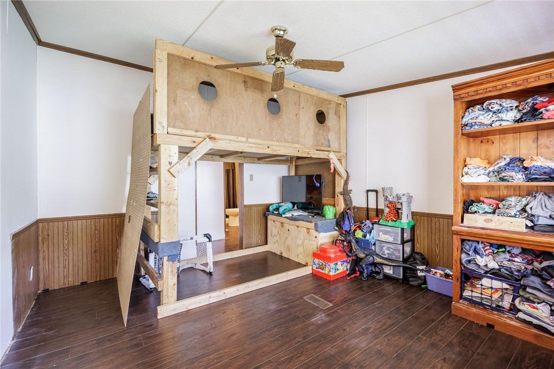 Sunset Dr, Holley, NY 14470
