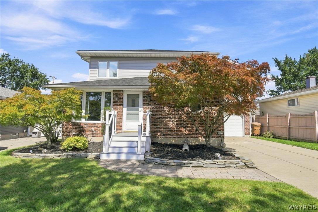 Crandon Blvd, Buffalo, NY 14225
