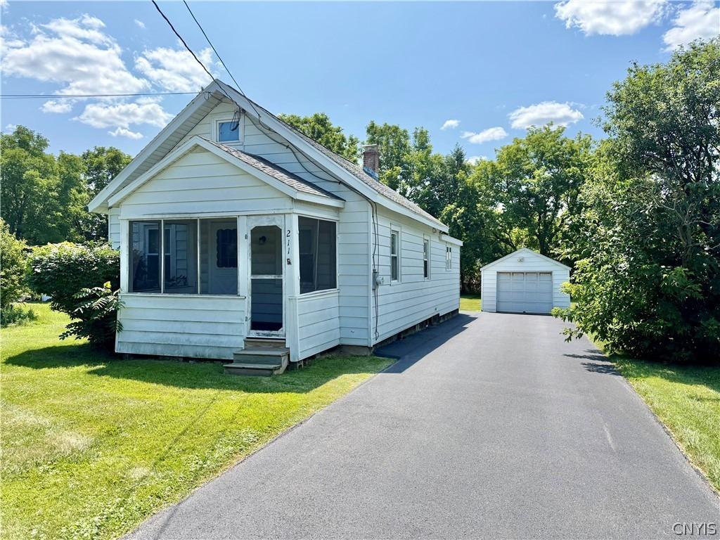 Westover St, Syracuse, NY 13209