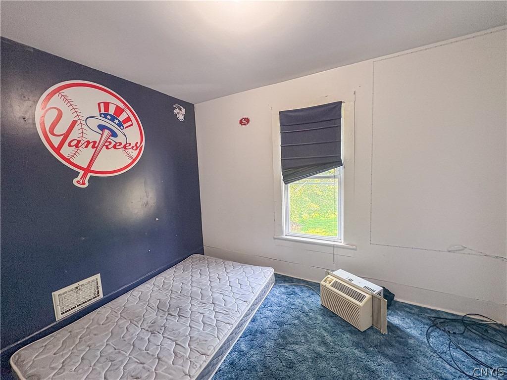 Williams St, Oneida, NY 13421