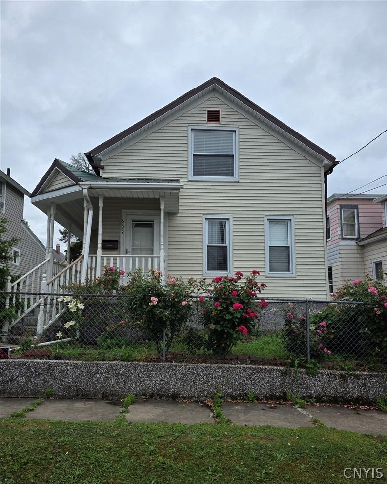 Mulberry St, Utica, NY 13502