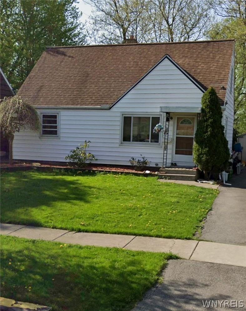 Rogers Dr, Buffalo, NY 14225