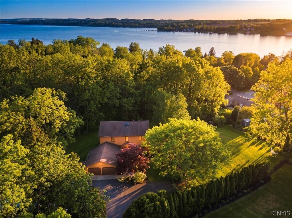 Woodmere Ter, Skaneateles, NY 13152