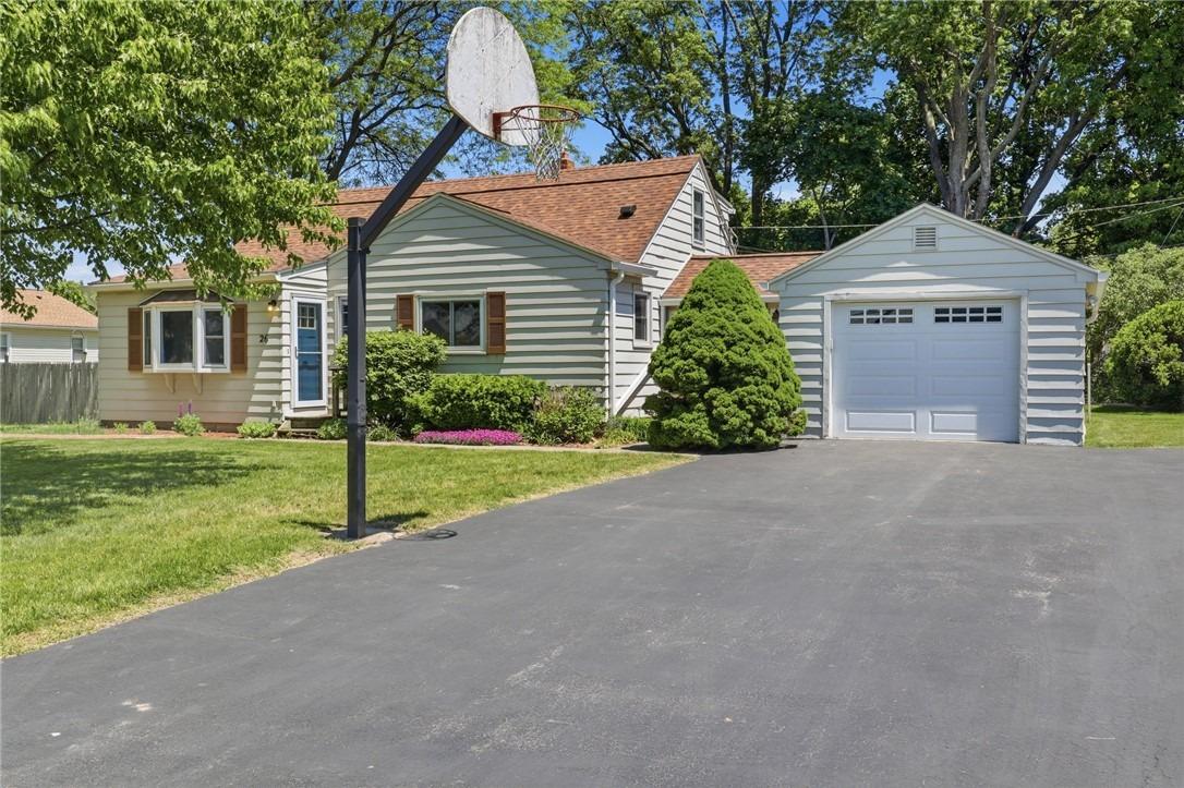 Valley Crest Rd, Rochester, NY 14616